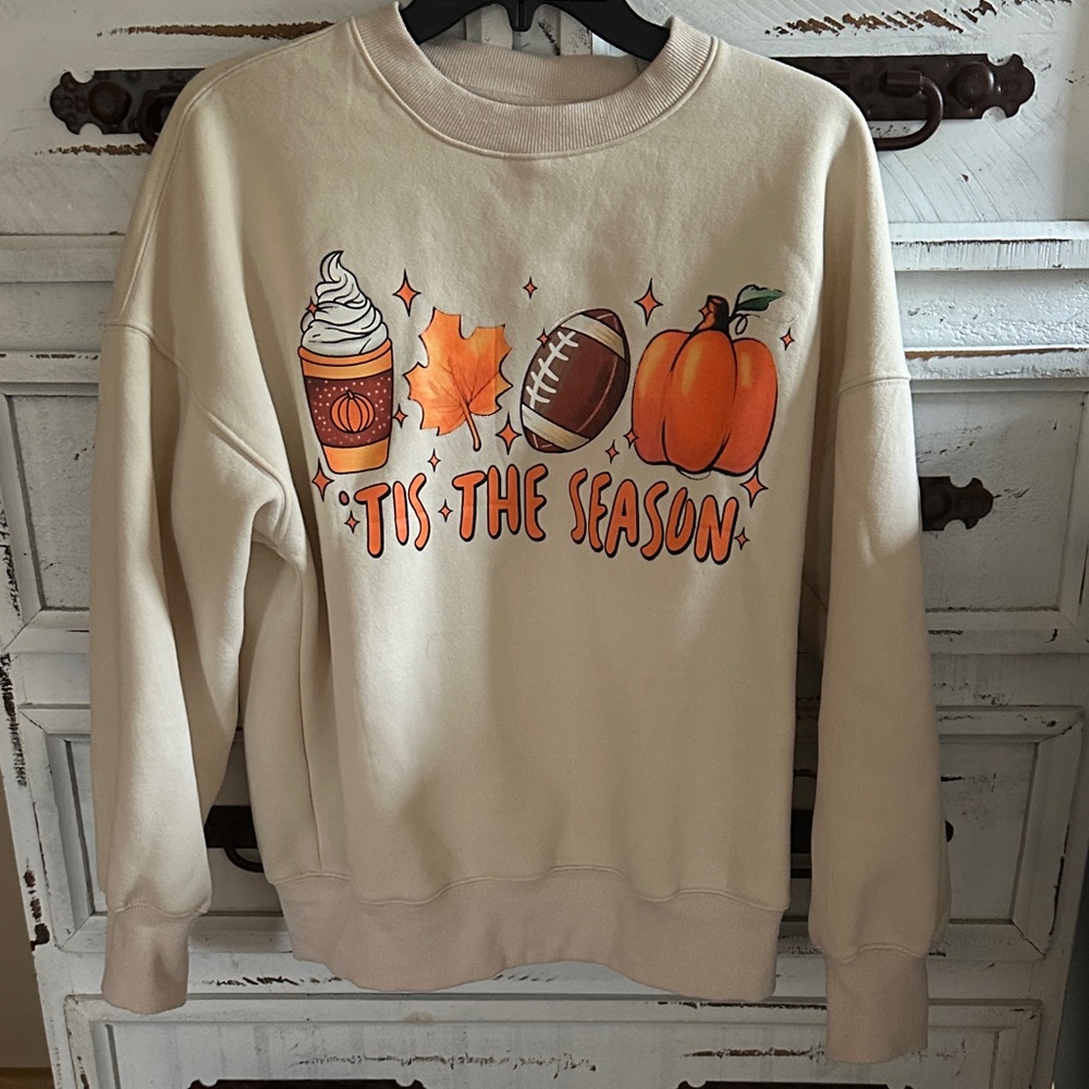 Cream 'Tis the Season Sweatshirt